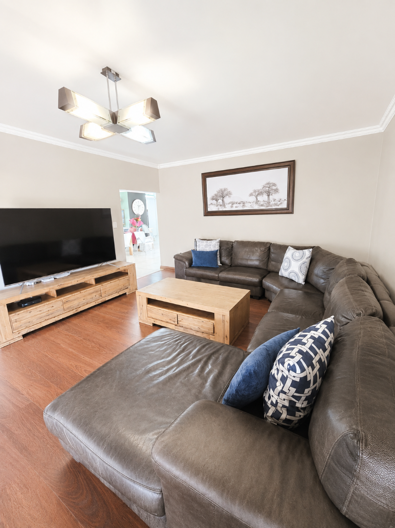 5 Bedroom Property for Sale in Flamwood North West